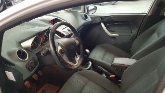 Ford Fiesta 1.4 16V  BENZ 1.388CC 71KW 97PK picture 9