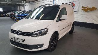 Schadeauto Volkswagen Caddy 1.6 TDI 16V  DSL AUT 1.598CC 75KW 102PK 2014/2