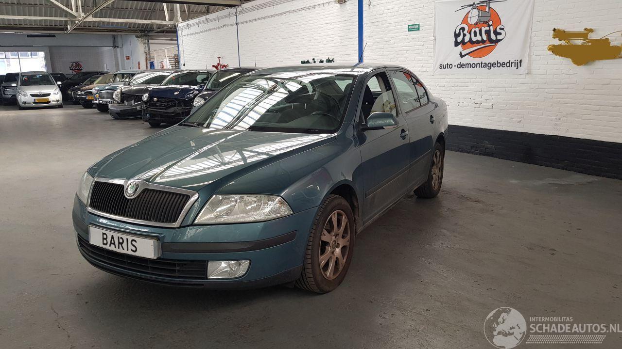 Skoda Octavia 1.6 MPI  BENZ 1.598 CC 75 KW 102 PK SEDAN