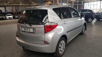 Toyota Verso S 1.33 16V AUT DUAL VVT-I MPV  BENZ 1.329 CC 73 KW 99 PK picture 4