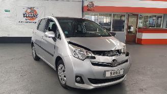 Toyota Verso S 1.33 16V AUT DUAL VVT-I MPV  BENZ 1.329 CC 73 KW 99 PK picture 3