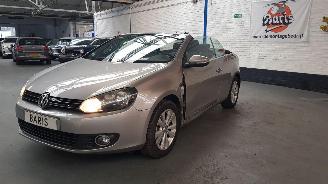 Damaged car Volkswagen Golf 1.4 TSI 16V CABRIO  BENZ 1.390CC 90KW 122PK 2012/6