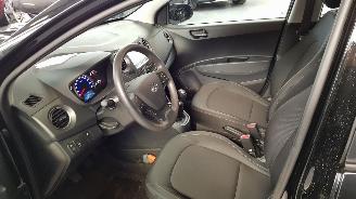 Hyundai I-10 1.0 12V  BENZ 998CC 49KW 67PK picture 9