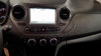 Hyundai I-10 1.0 12V  BENZ 998CC 49KW 67PK picture 11