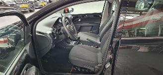 Volkswagen Up! 1.0 BMT Move Up picture 7
