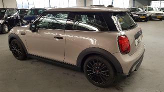Mini One 1.5 12V ONE  2DRS BENZ 1.499CC 75KW 102PK picture 7