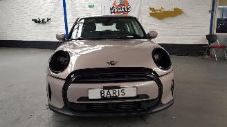 Mini One 1.5 12V ONE  2DRS BENZ 1.499CC 75KW 102PK picture 3