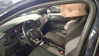 Volkswagen Polo 1.0 TSI 12V BLUEMOTION AUT 4DRS BENZ 999CC 85KW 116PK picture 10