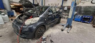 disassembly passenger cars Citroën C1 1.0 12V Ambiance 2011/5