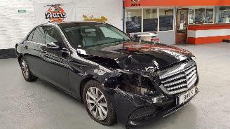 Mercedes E-klasse E-200D 1.6 TURBO 16V AUT SEDAN 4DRS DSL 1.598CC 118KW 160PK picture 3