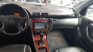 Mercedes C-klasse 1.8 C-180K 16V AUT SEDAN 4DRS BENZ 1.796CC 105KW 143PK picture 7