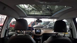 Peugeot 2008 1.2 VTI 12V AUT  PURETECH MPV  BENZ 1.199CC 60KW 82PK picture 8