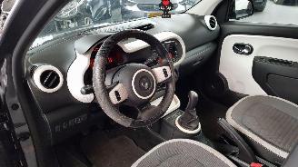 Renault Twingo 1.0 SCE 12V 4DRS BENZ 999CC 52KW 71PK picture 9