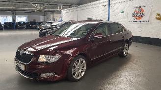 Skoda Superb 1.8 TSI 16V AUT BENZ 1.798CC 118KW 160PK NAP... picture 3