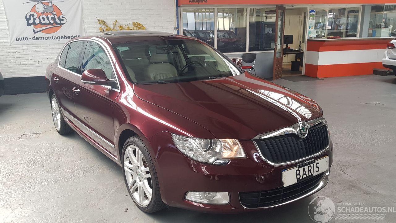Skoda Superb 1.8 TSI 16V AUT BENZ 1.798CC 118KW 160PK NAP...