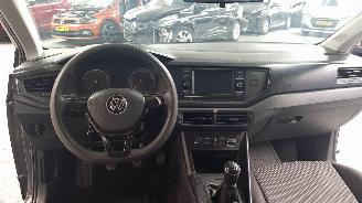 Volkswagen Polo 1.0 MPI 12V 4DRS BENZ 999CC 59KW 80PK picture 7