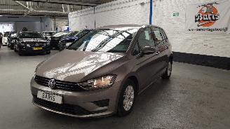 Volkswagen Golf Sportsvan 1.2 TSI 16V  AUT  BLUEMOTION MPV  BENZ 1.197CC 81KW 110PK picture 3