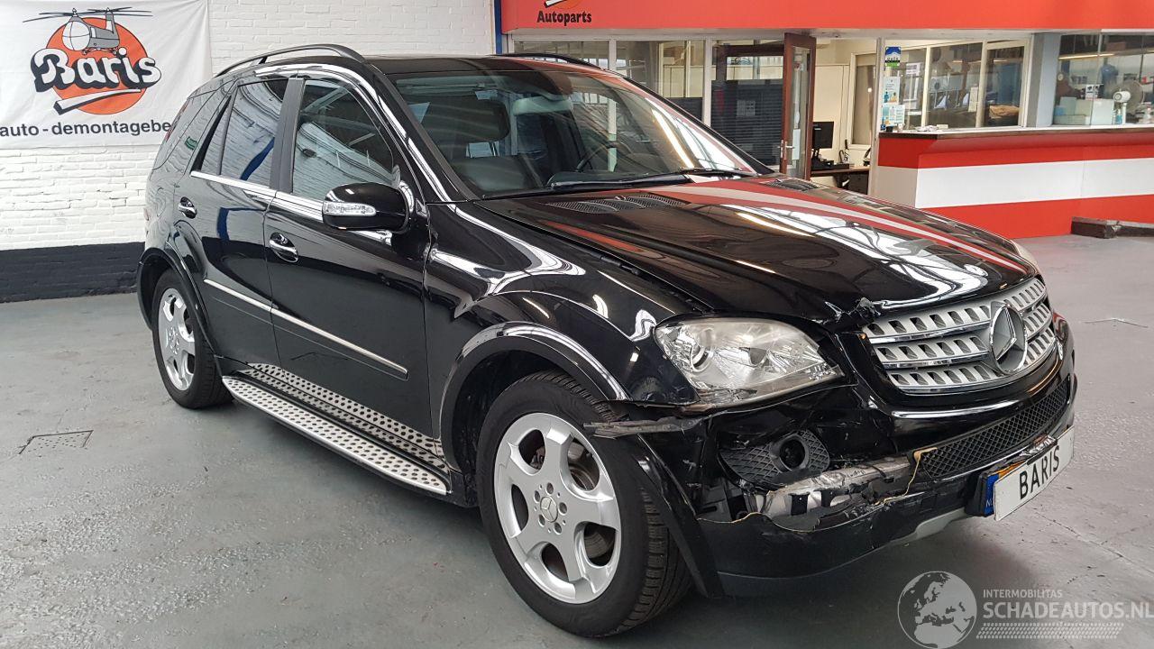 Mercedes ML 3.5 350 4-MATIC V6 24V SUV BENZ 3.498CC 200KW 272PK 4x4