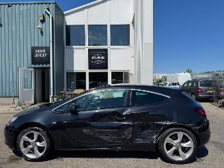 Opel Astra GTC 1.4 Turbo Sport picture 2