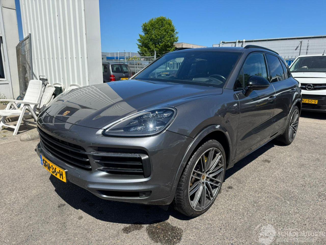 Porsche Cayenne 3.0