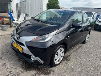 škoda osobní automobily Toyota Aygo 1.0 VVT-i x-play BJ 2015 222.496 KM 2015/8