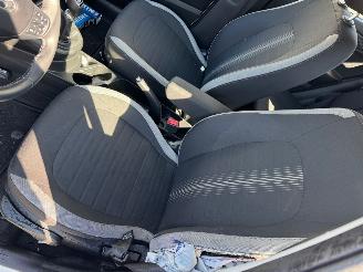 Hyundai I-10 1.0 Comfort 5-zits picture 10
