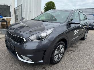 krockskadad bil auto Kia Niro 1.6 GDi Hybrid DynamicLine AUTOMAAT 2019/8