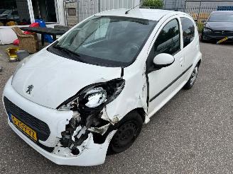 Unfallwagen Peugeot 107 1.0 Access 2013/5