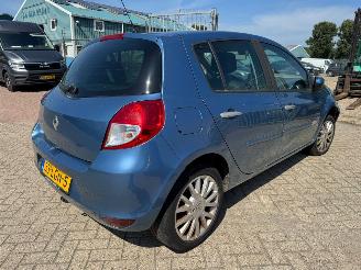 Renault Clio 1.6 Dynamique AUTOMAAT picture 5