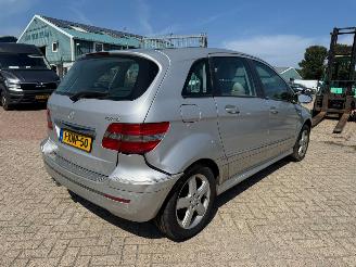 Mercedes B-klasse 200 Turbo AUTOMAAT picture 5
