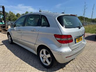 Mercedes B-klasse 200 Turbo AUTOMAAT picture 3