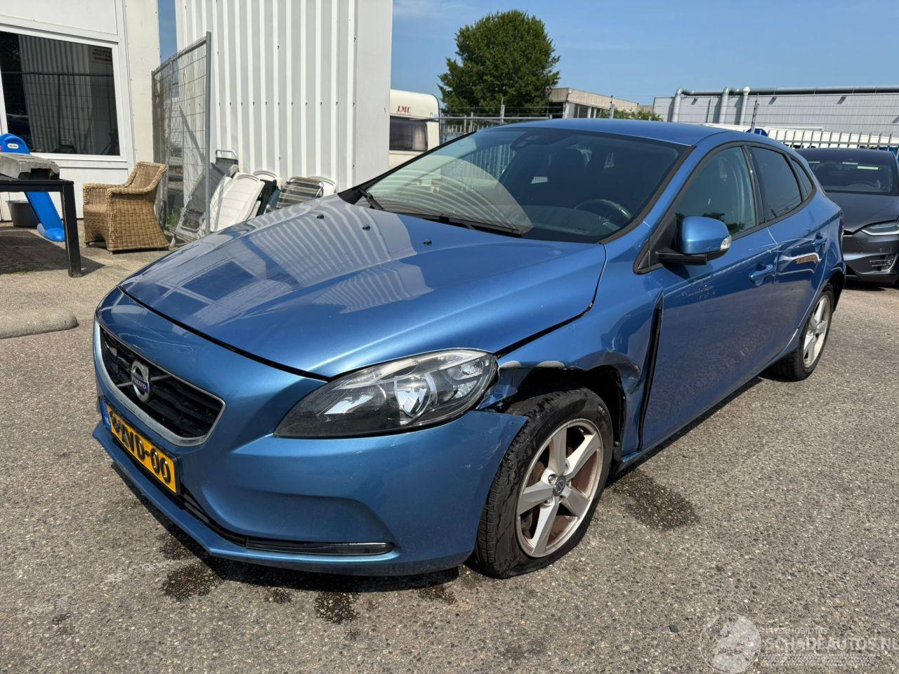 Volvo V-40 2.0 D4 Kinetic Business