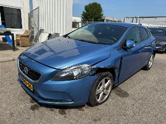 Unfallwagen Volvo V-40 2.0 D4 Kinetic Business 2014/11
