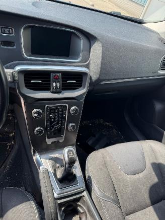 Volvo V-40 2.0 D4 Kinetic Business picture 9