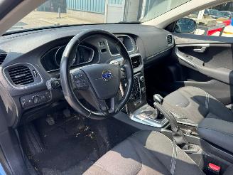 Volvo V-40 2.0 D4 Kinetic Business picture 7