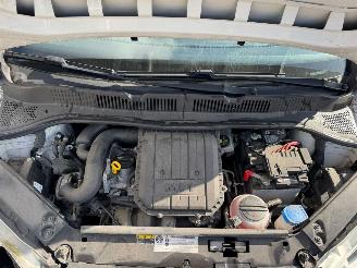 Volkswagen Up! 1.0 BMT move up! picture 7
