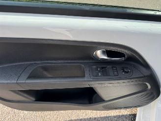 Volkswagen Up! 1.0 BMT move up! picture 15