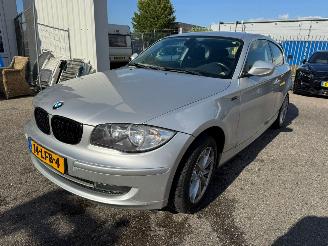 uszkodzony samochody osobowe BMW 1-serie 118i Business Line 2010/3