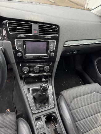 Volkswagen Golf 1.2 TSI Highline picture 9