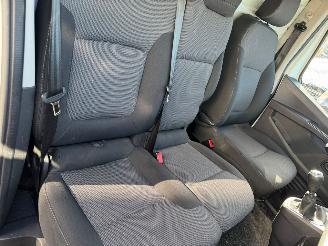 Renault Trafic 2.0 dCi 110 T29 L1H1 Comfort picture 13