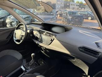 Citroën C4 Picasso 1.2 PureTech Business 7 Personen picture 14