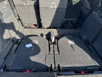 Citroën C4 Picasso 1.2 PureTech Business 7 Personen picture 15