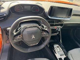 Peugeot 2008 1.2 PureTech Allure AUTOMAAT picture 8