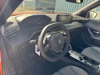 Peugeot 2008 1.2 PureTech Allure AUTOMAAT picture 7