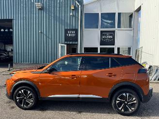 Peugeot 2008 1.2 PureTech Allure AUTOMAAT picture 2