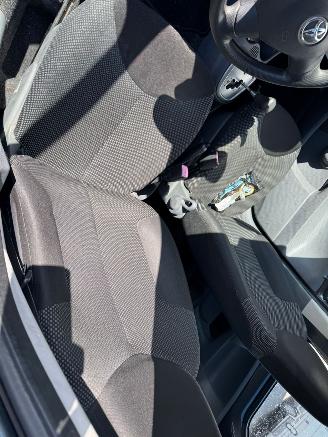 Toyota Aygo 1.0-12V Comfort AUTOMAAT picture 11