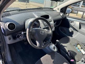 Toyota Aygo 1.0-12V Comfort AUTOMAAT picture 7