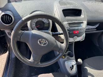 Toyota Aygo 1.0-12V Comfort AUTOMAAT picture 8