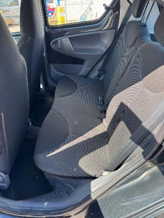 Toyota Aygo 1.0-12V Comfort AUTOMAAT picture 13