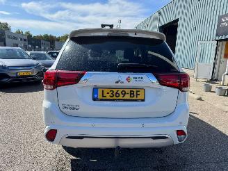 Mitsubishi Outlander 2.4 PHEV Pure AUTOMAAT picture 4